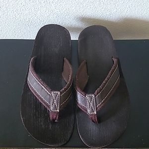 Boy's Old Navy Sandels, dark brown